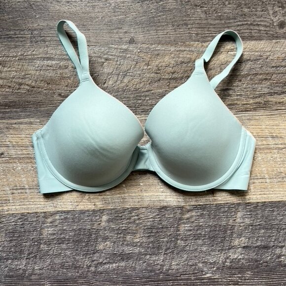 Wacoal Comfort First T-Shirt Bra in 34D Ether - Picture 2 of 6